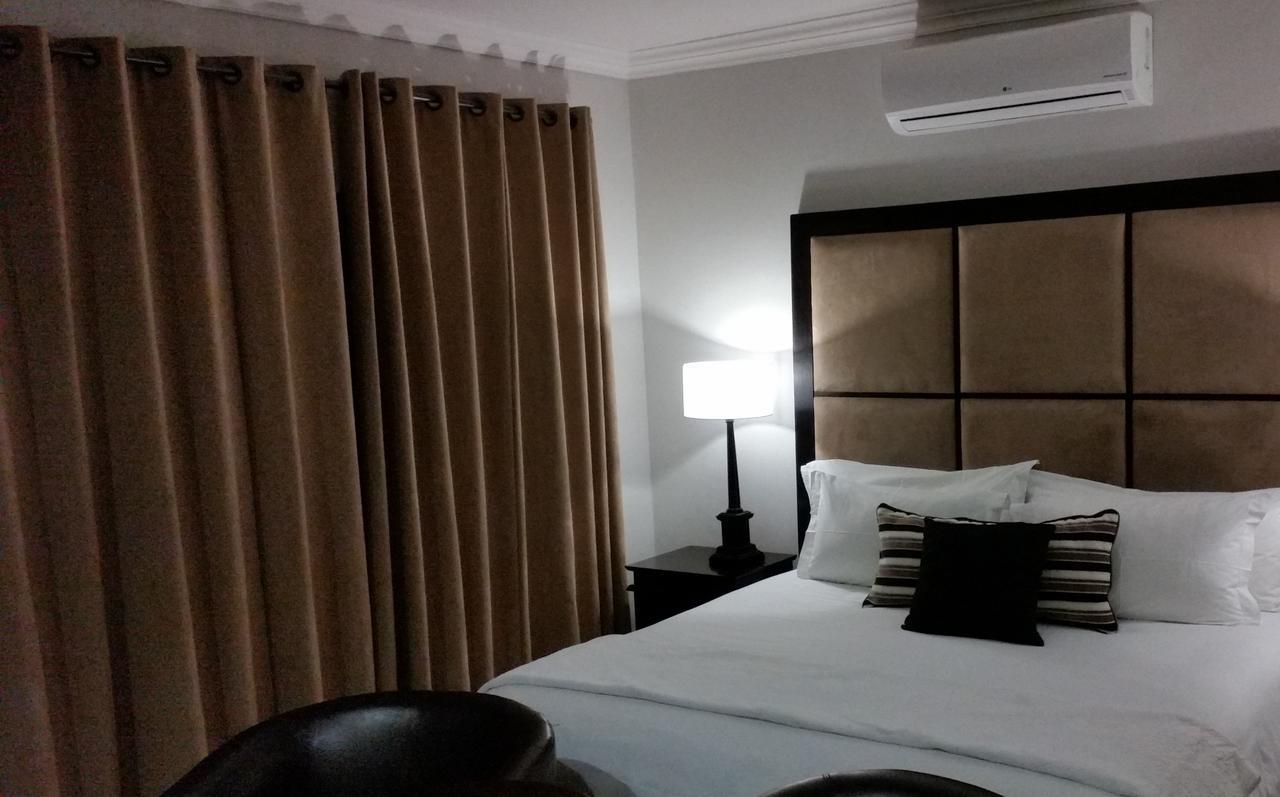 Rosebank Lodge Guesthouse By Claires جوهانسبورغ المظهر الخارجي الصورة
