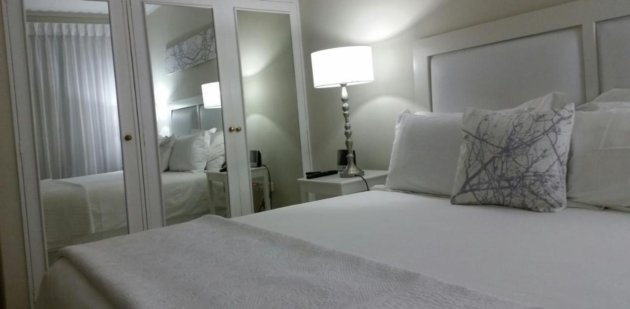 Rosebank Lodge Guesthouse By Claires جوهانسبورغ المظهر الخارجي الصورة
